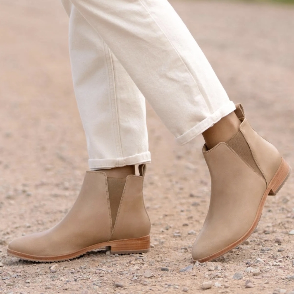 🆕 NISOLO everyday Chelsea boot almond 7